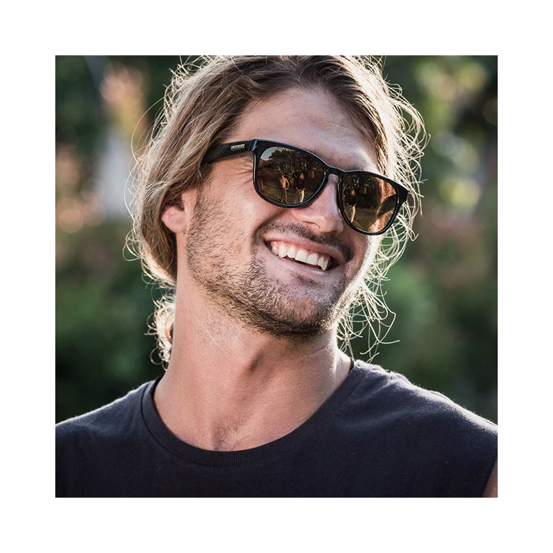 Lunettes De Soleil Mundaka Electra Noir 5 Lunettes De Soleil Mundaka Electra Noir – Image 5